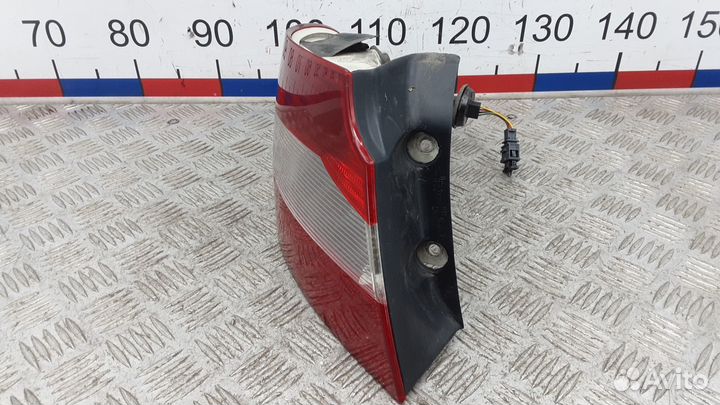 Фонарь Skoda SuperB (2008-2015)