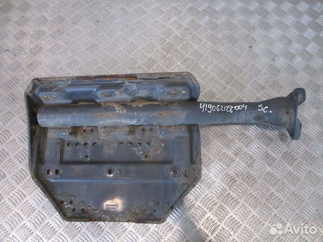 Кронштейн крыла задний левый Scania 2054581