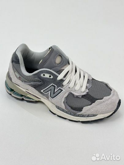 Кроссовки женские new balance 2002 r lux