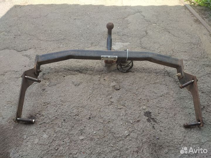 Фаркоп (тсу)рено логан 2