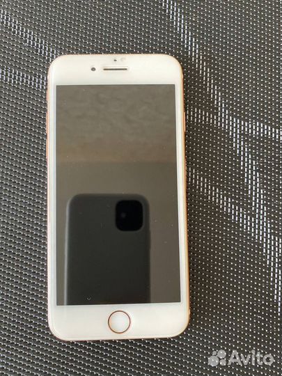 iPhone 8, 64 ГБ