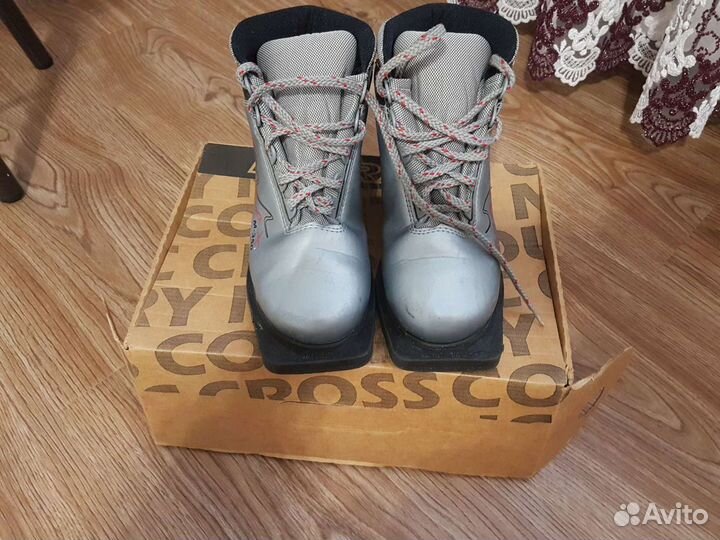 Лыжные ботинки marax М-350 р.36