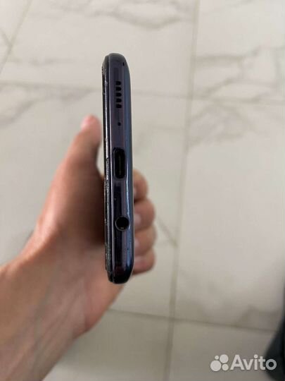 Телефон Samsung а31