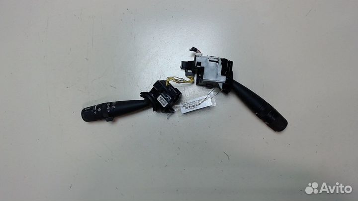 Переключатель поворотов и дворников Jeep Patriot