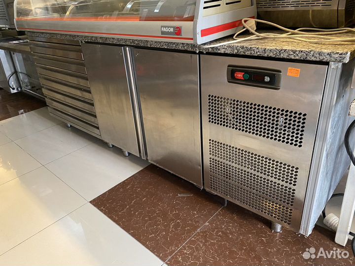 Стол для пиццы мрамор 220 см