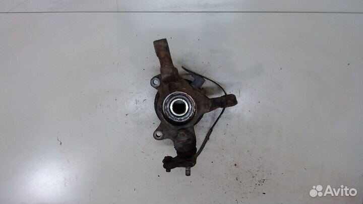 Ступица (кулак, цапфа) Toyota Corolla Verso, 2006