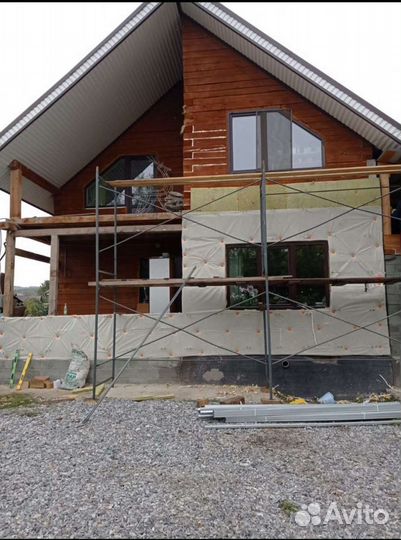 Бригада строителей