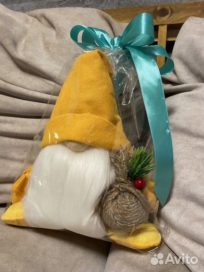 Гномики подарочные новогодние