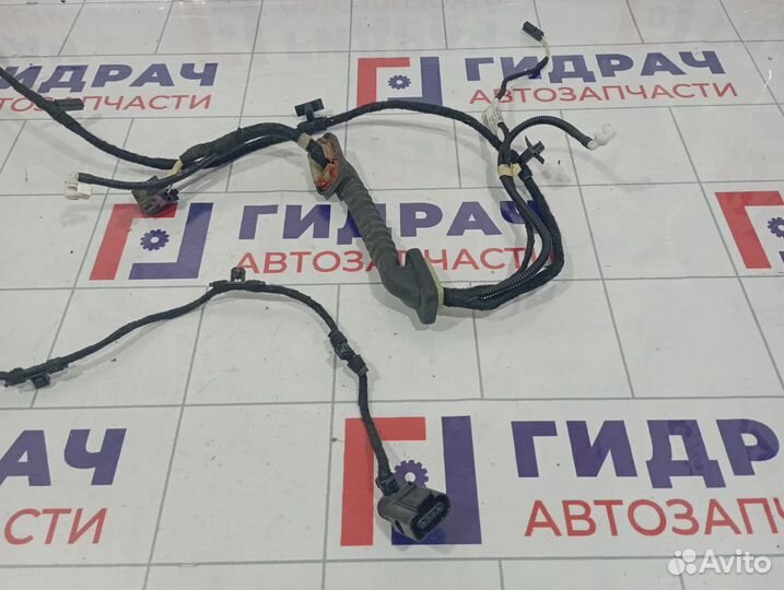 Проводка двери багажника правая Volkswagen Touran (1T3) 1T1971148