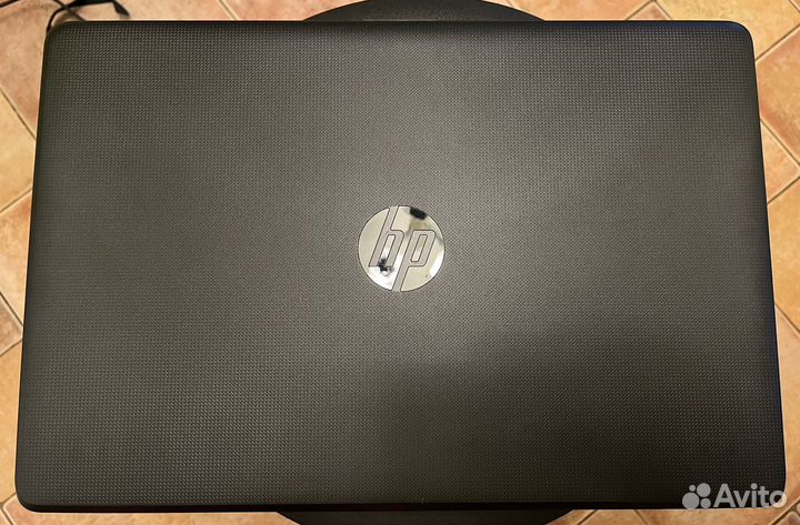 Новый ноутбук HP 15“ TPN-C129 15-ra003ur