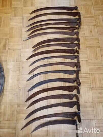 Косы советские для покоса травы. Семёрки, шестёрки