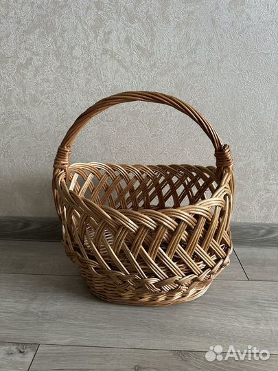 Корзина плетеная