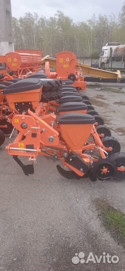 Сеялка Фаворит Весна-8, 2023