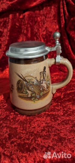 Немецкие пивные кружки с крыжкой