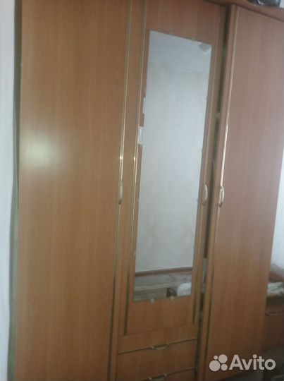 Спальный гарнитур бу