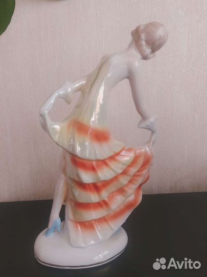 Статуэтка Танцовщица