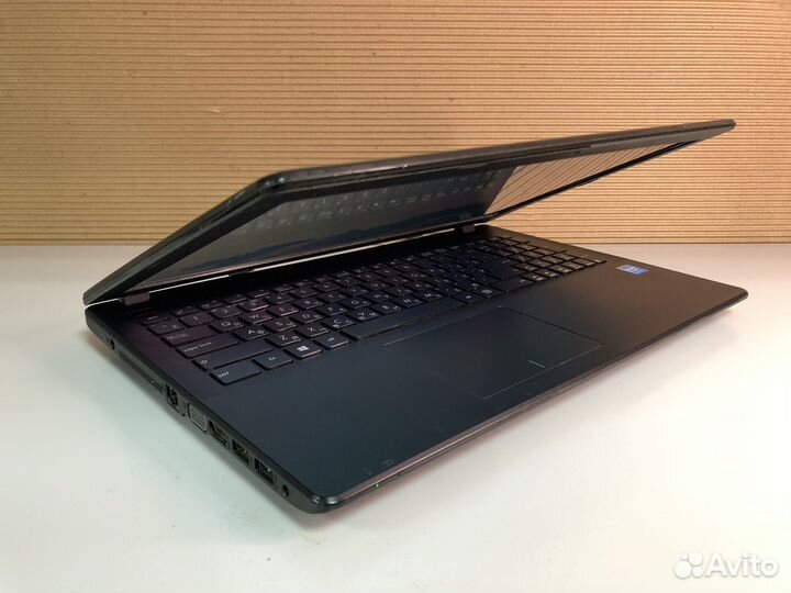 Тонкий Asus X551/4 ядра/4Гб/SSD 128Gb/Батарея 5ч