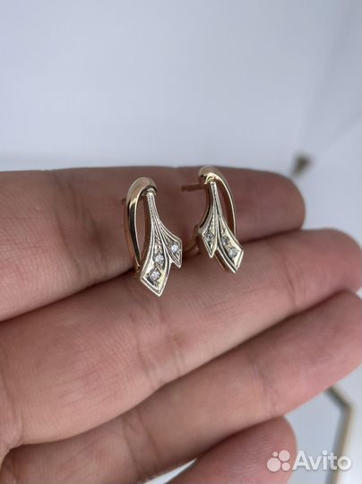 Золотые серьги 3.71 гр