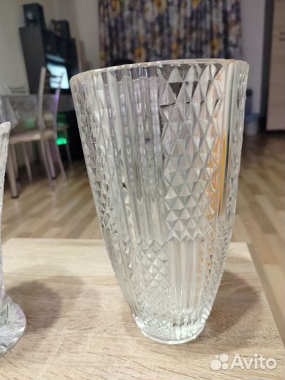 Вазы, салатницы,тарелочки,хрусталь