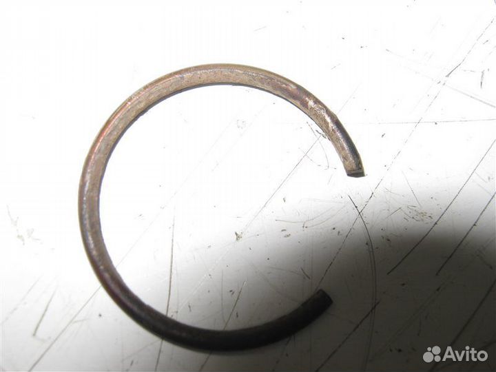 Поршень Volkswagen Passat B3 1988-1993 V276R