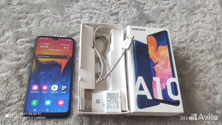 Samsung Galaxy A10, 2/32 ГБ