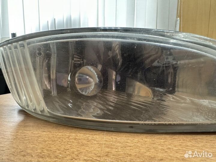 Фара туманка Toyota Harrier / Lexus RX300