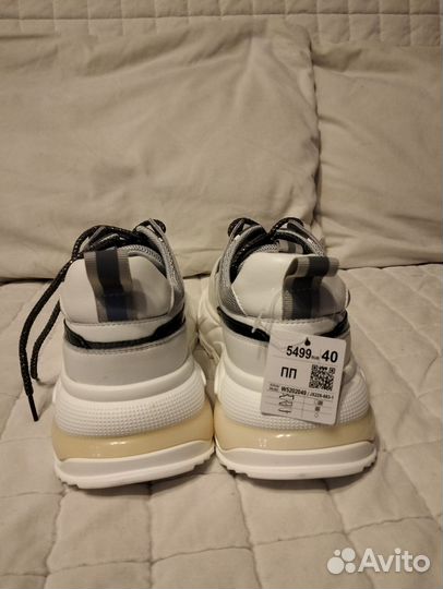 Кроссовки натуральная кожа р. 40 стелька 27 см