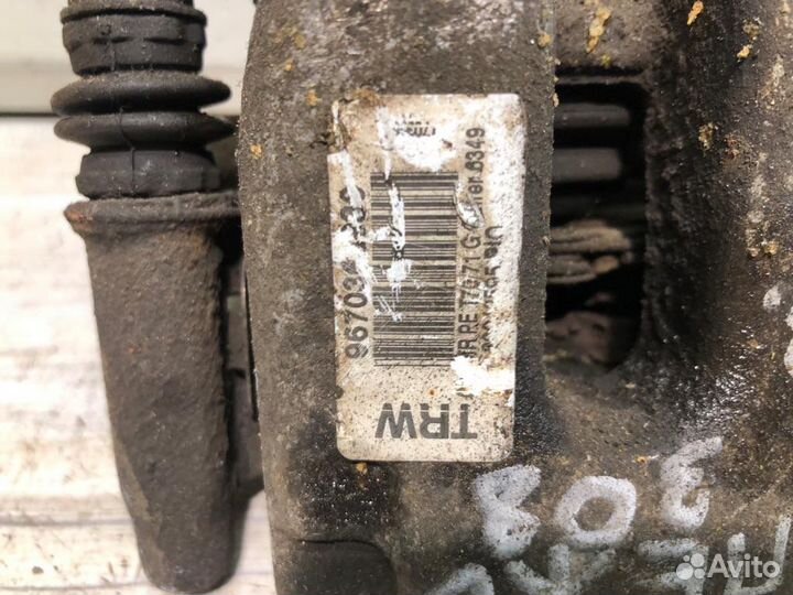 Суппорт задний левый Peugeot 308