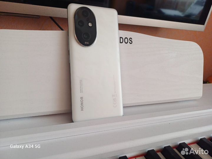 HONOR 200 Pro, 12/512 ГБ