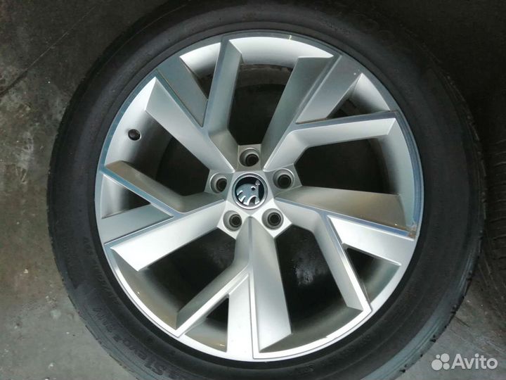 R19 Hankook Ventus S1 Evo 2 SUV K117C 235/50, PCD 5x112 DIA 57.1