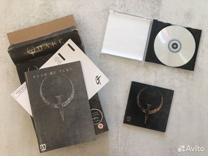 Оригинальное CD издание Quake в большой коробке