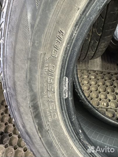 Dunlop SP Sport LM704 215/65 R16