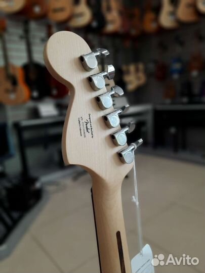 Fender Squier Mustang, электрогитара