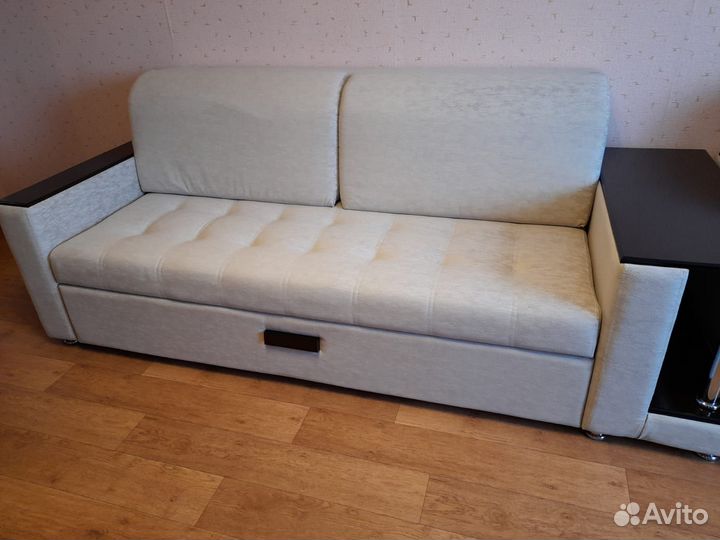 Диван
