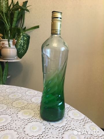 Бутылка цветное стекло