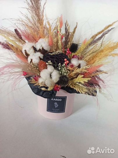 Букеты из сухоцветов в коробках