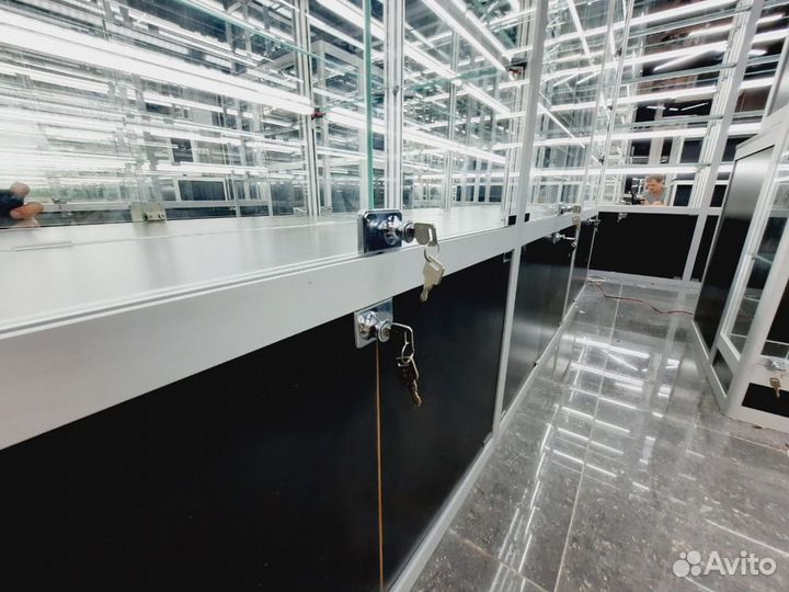 Витрины торговые алюминиевые