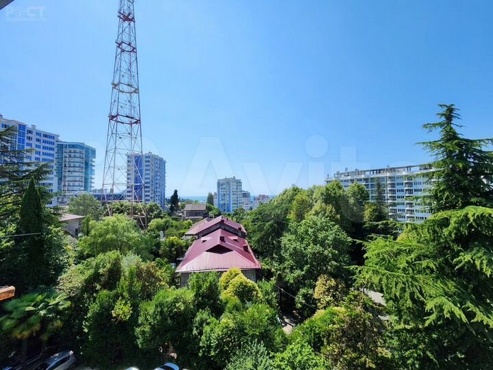 4-к. квартира, 100 м², 5/5 эт.