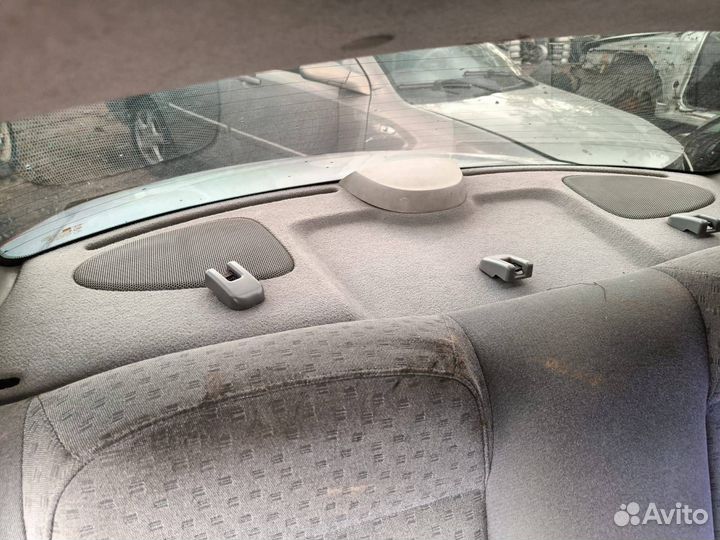 Задняя полка Kia Rio 1 рестайлинг седан