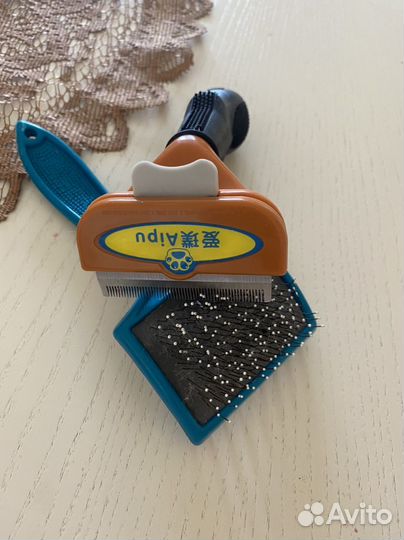 Чесалка для кошек и собак