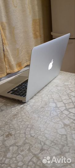 Macbook air 13 2017 как новый