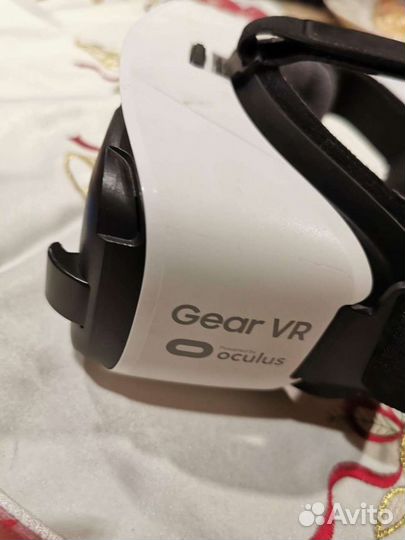 Очки виртуальной реальности samsung Gear VR