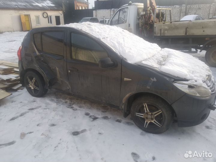 Авторазбор renault sandero 1.4 2010 МКПП