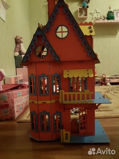 Домик кукольный