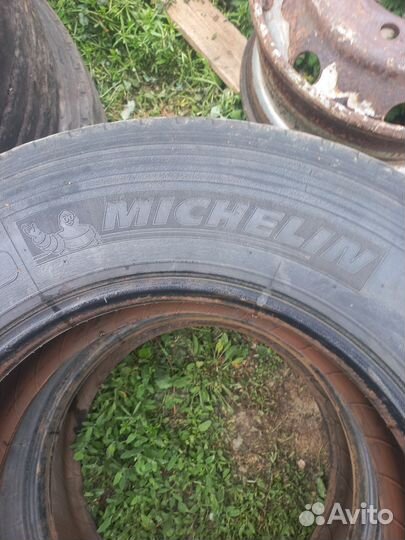 Резина r19,5 285/70