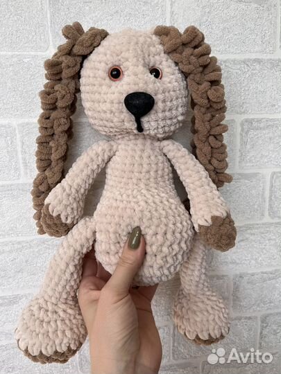 Вязаные зайчата ручной работы