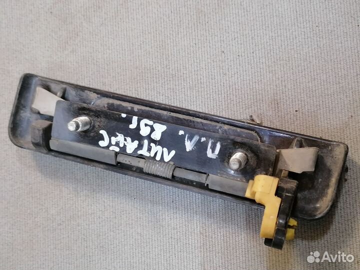 Ручка двери наружн.передн.лев.Toyota Lite Ace 1989