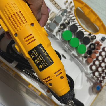 Гравер dewalt 211 насадок Полный комплект
