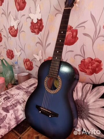 Акустическая гитара