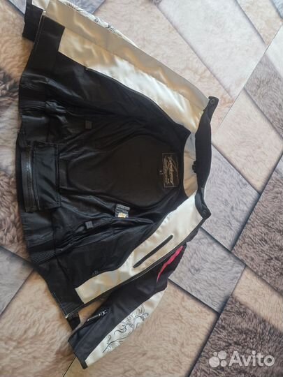 Мотокуртка женская 42р